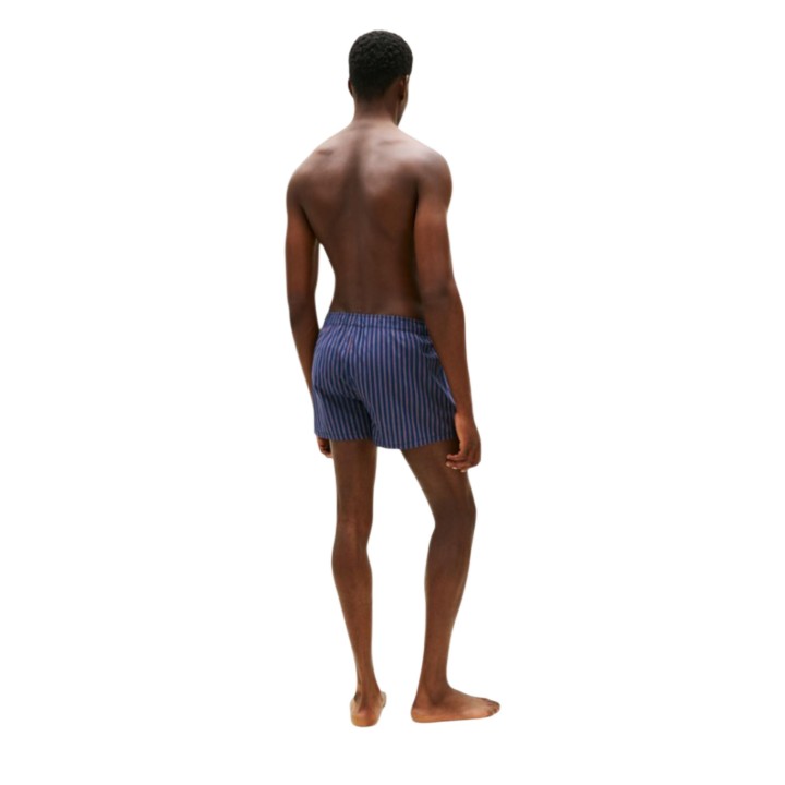 Tommy Hilfiger bóxer de hombre tejido azul y rojo a rayas vista posterior