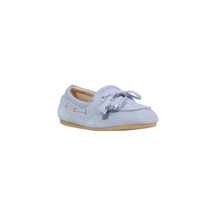 Liu-Jo Skipper 03 mujer en azul pálido vista tres cuartos