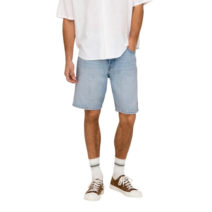 Only & Sons pantalón corto de hombre en denim azul claro vista frontal