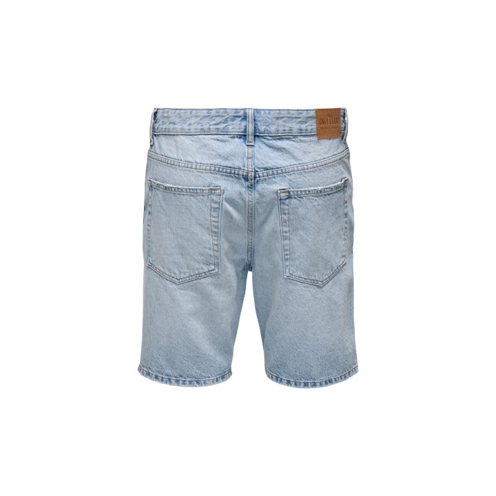 Only & Sons pantalón corto de hombre en denim azul claro detalle posterior