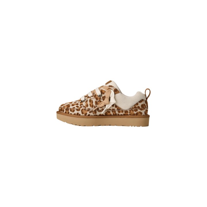 UGG Lo Lowmel Plains 1181071 para mujer en beige vista lateral opuesta