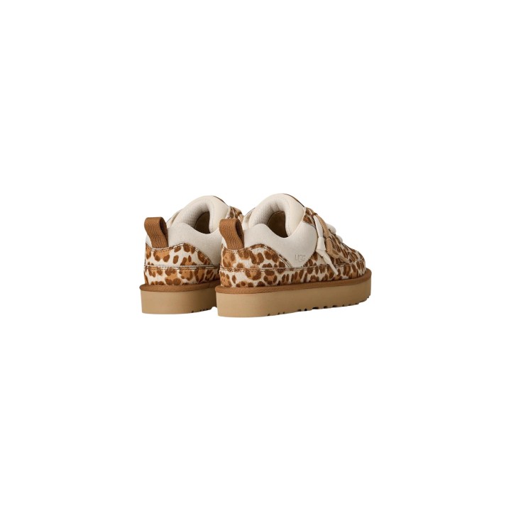 UGG Lo Lowmel Plains 1181071 para mujer en beige vista posterior