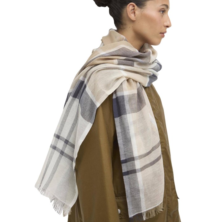 Barbour pashmina de mujer Abigail Tartan LSC0442 color crema vista lateral