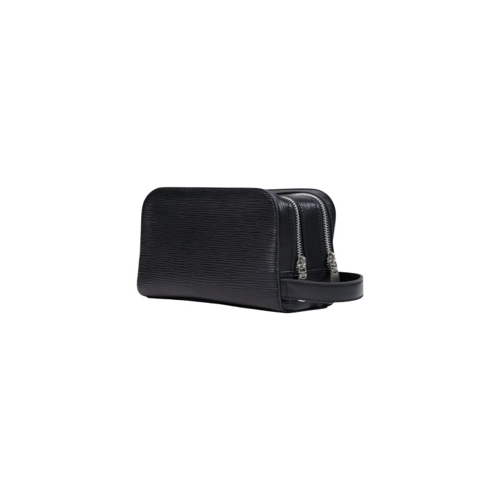 Guess bolso de hombre Milano Small Necessá negro vista tres cuartos posterior