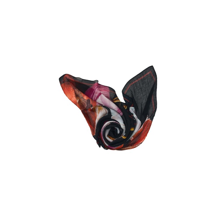 Pashmina de mujer Desigual negra con flores vista de tres cuartos modelo 26WAWA17