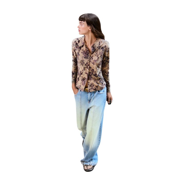 Desigual camisa de mujer estampada floral vista de tres cuartos