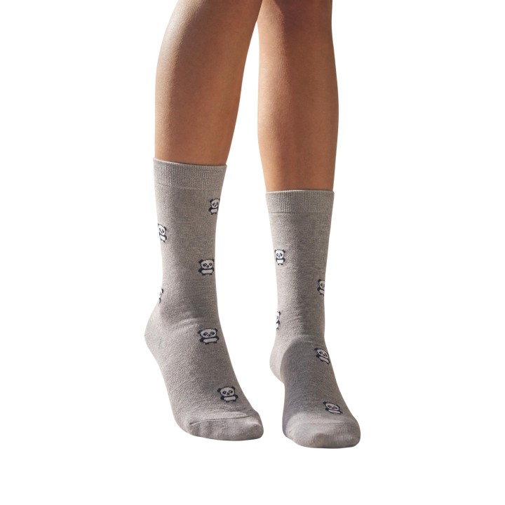 Calcetines I am para mujer gris modelo corto 4 disegni vista frontal en uso
