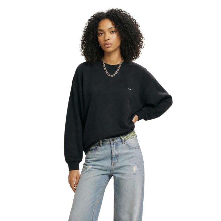 Sudadera negra Levi's® de mujer 0082J-0000 en vista de tres cuartos