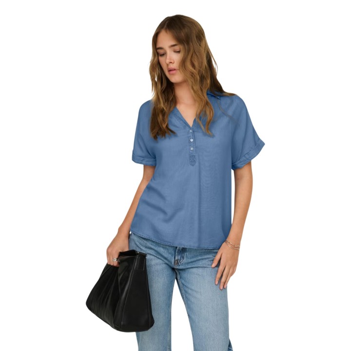 Only camisa denim de mujer Charis Life vista frontal de tres cuartos
