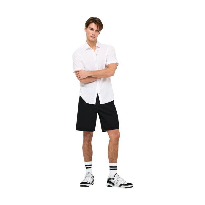 Only & Sons pantalón corto de hombre negro denim vista tres cuartos