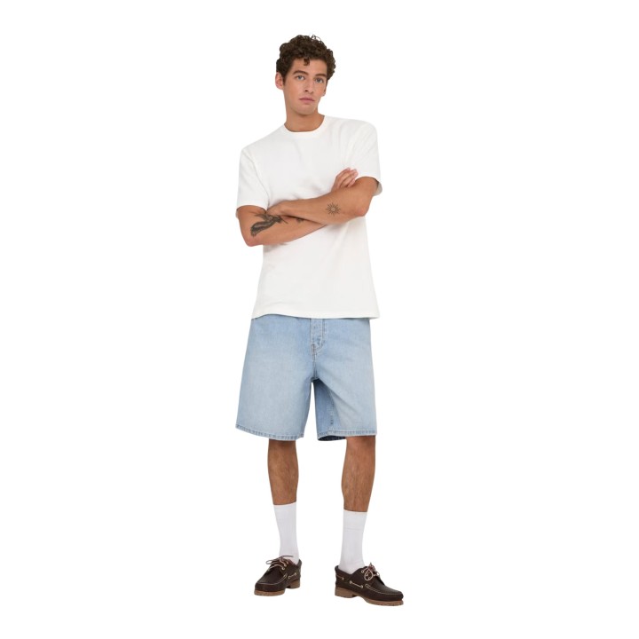 Only & Sons bermuda de hombre en denim claro vista de tres cuartos
