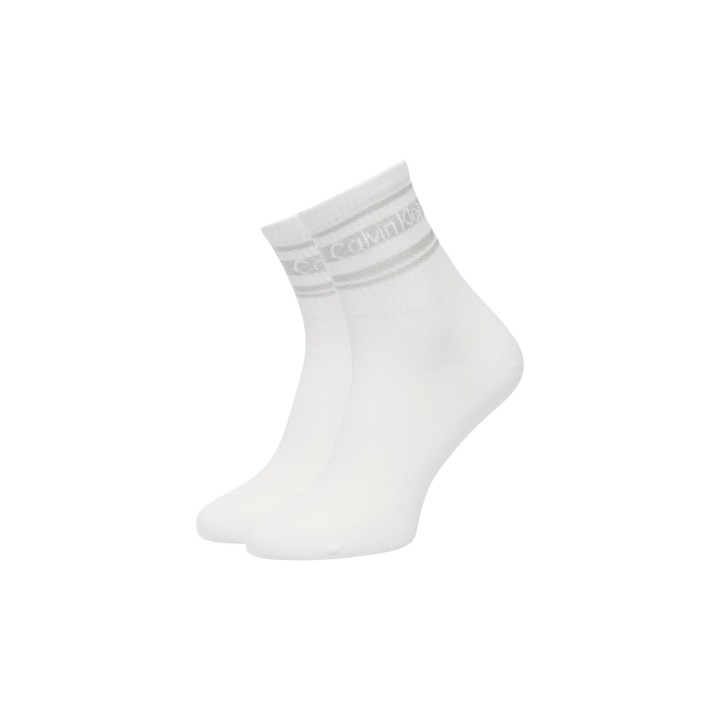 Calvin Klein Jeans calcetines cortos de mujer blancos vista de tres cuartos