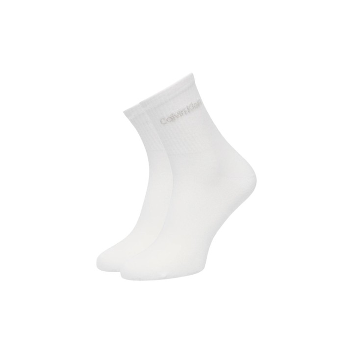 Calvin Klein Jeans calcetines cortos de mujer blancos vista de tres cuartos