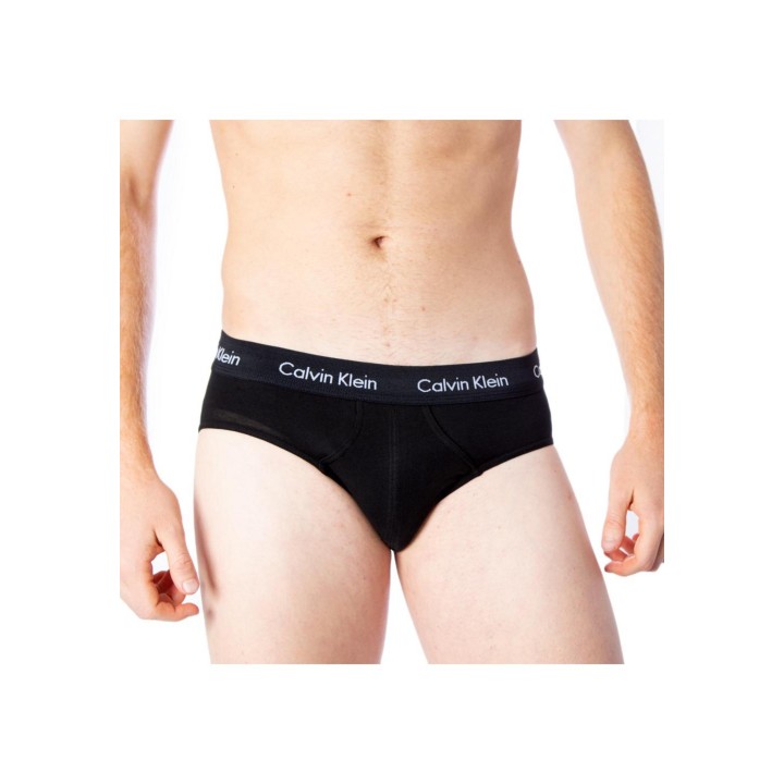 Slip negro de hombre Calvin Klein Underwear U2661G vista frontal
