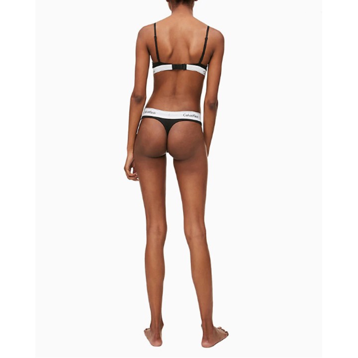 Tanga Calvin Klein Underwear para mujer negra F3786E vista posterior
