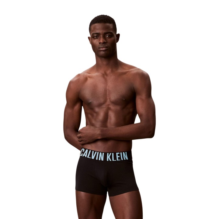 Calvin Klein Underwear bóxer de hombre negro con cintura gris vista frontal