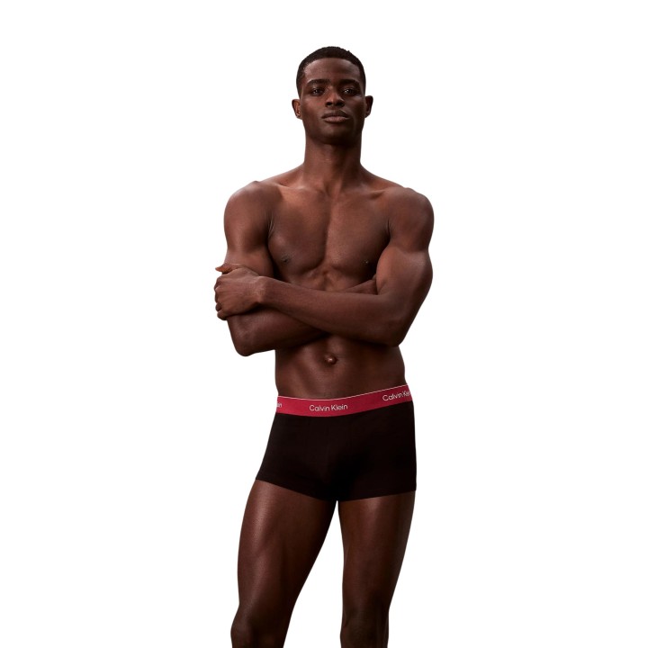 Bóxer Calvin Klein Underwear para hombre negro de vista frontal