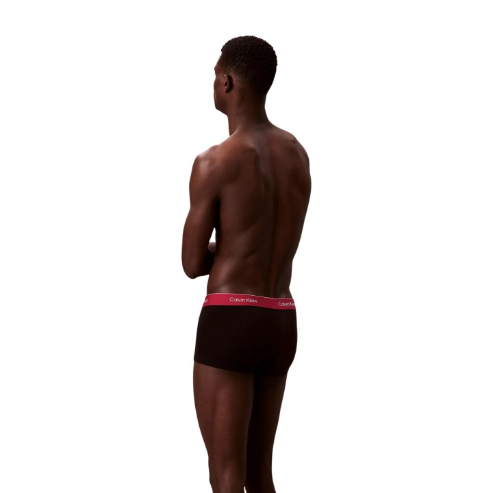 Bóxer Calvin Klein Underwear para hombre negro en vista posterior