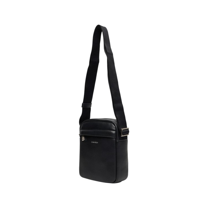 Bolso bandolera de hombre Calvin Klein Raised Reporter LV04D3160G negro vista tres cuartos