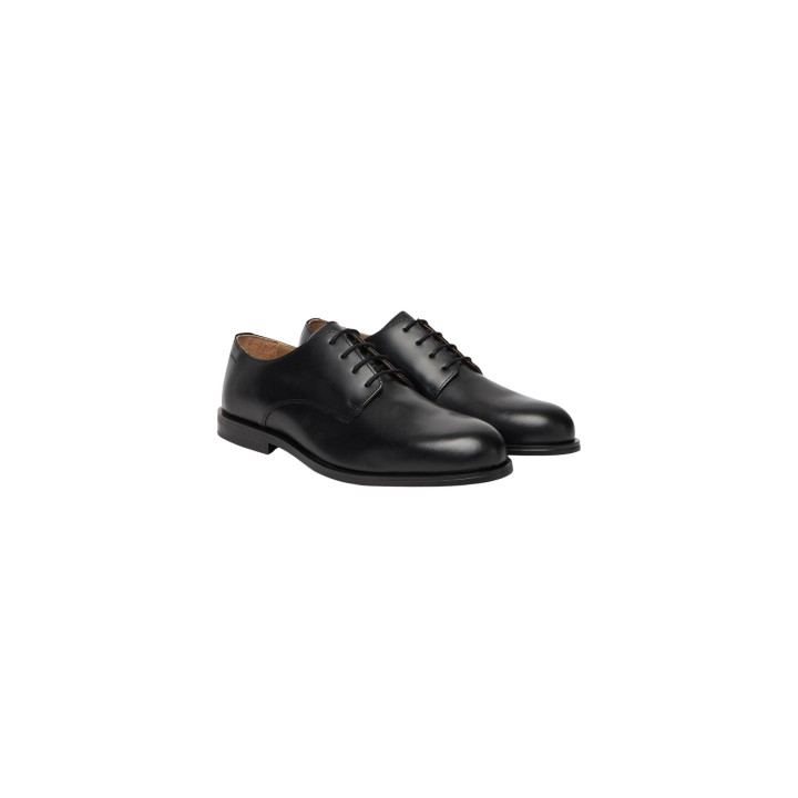 Zapatos Calvin Klein HM0HM02056 negros para hombre vista de tres cuartos
