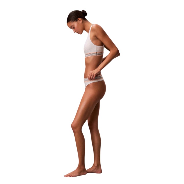 Sujetador Calvin Klein Underwear de mujer color crema modelo LV00QF8692 vista lateral