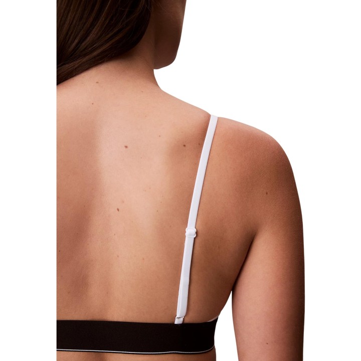 Calvin Klein Underwear sujetador de mujer blanco LV00QF8814 detalle posterior