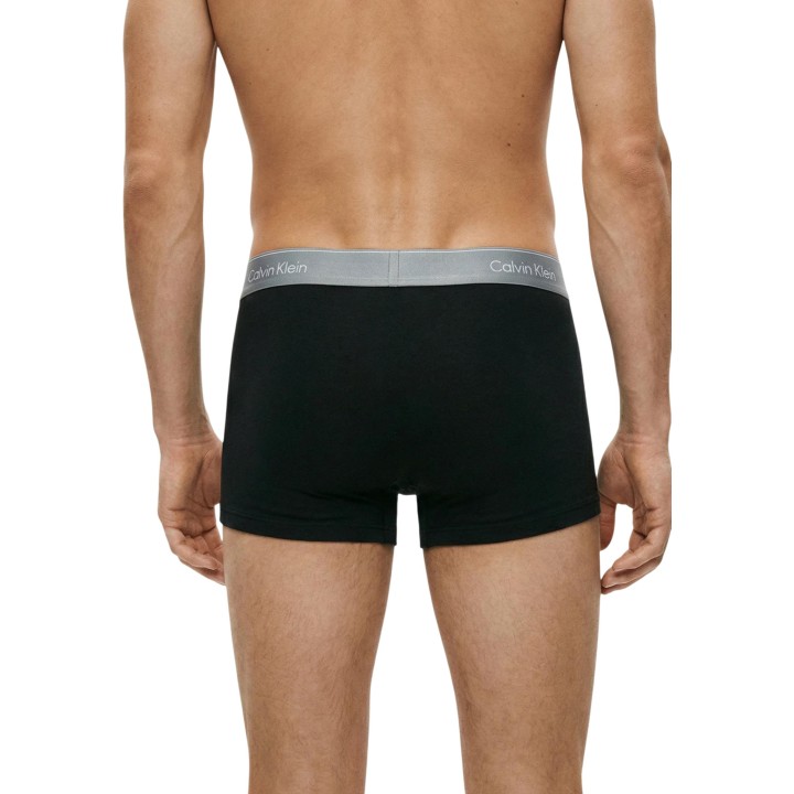 Bóxer Calvin Klein para hombre en negro con cintura gris vista posterior