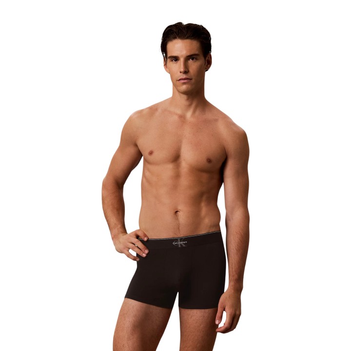 Bóxer Calvin Klein Underwear para hombre en negro vista frontal