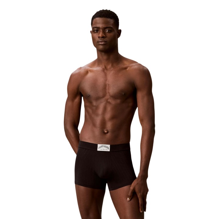 Bóxer negro Calvin Klein Underwear para hombre vista frontal