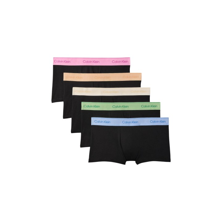 Pack de 5 bóxers Calvin Klein Underwear para hombre en negro con cinturillas de colores vista frontal