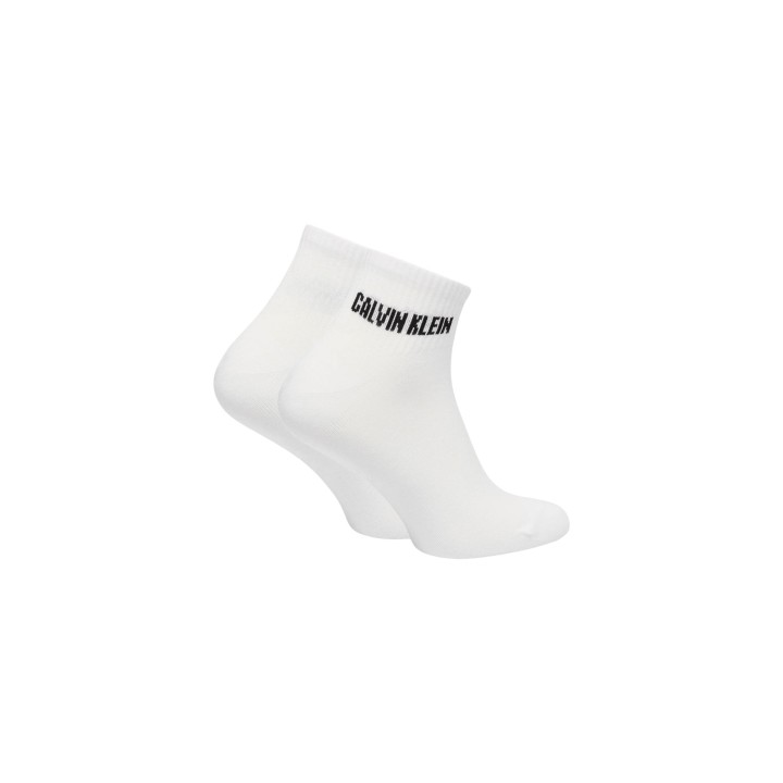 Calvin Klein calcetines cortos blancos para hombre 701241735 en vista de tres cuartos