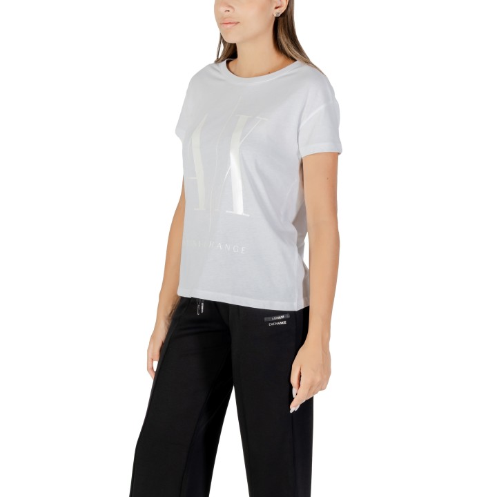Camiseta de mujer Armani Exchange 8NYTCX YJG3Z color latte vista tres cuartos