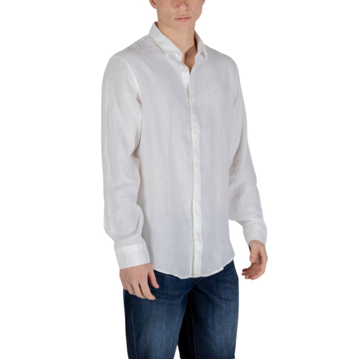 Armani Exchange camisa de hombre blanca XM001221 AF14619 vista tres cuartos