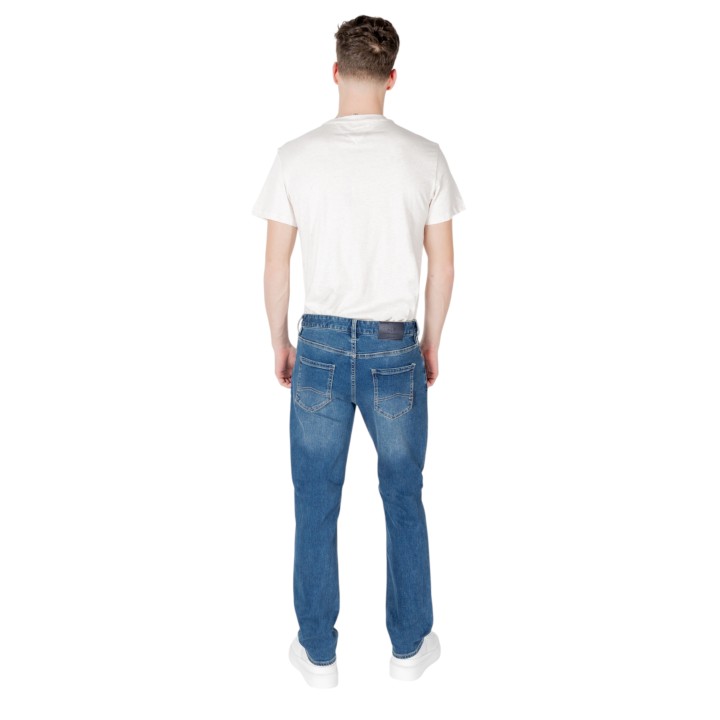 Armani Exchange vaqueros de hombre en denim azul vista posterior