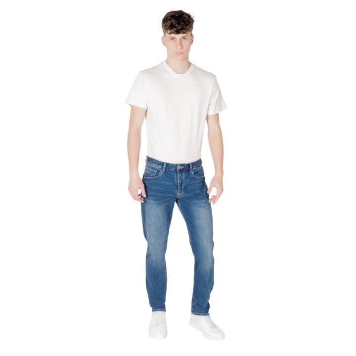 Armani Exchange vaqueros de hombre en denim azul vista frontal