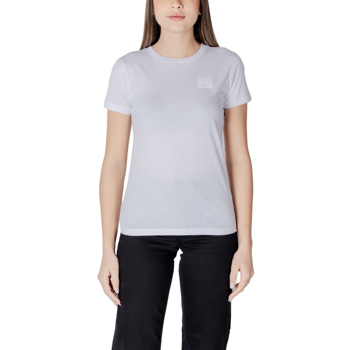 Armani Exchange camiseta blanca de mujer XW000831 AF10356 vista frontal