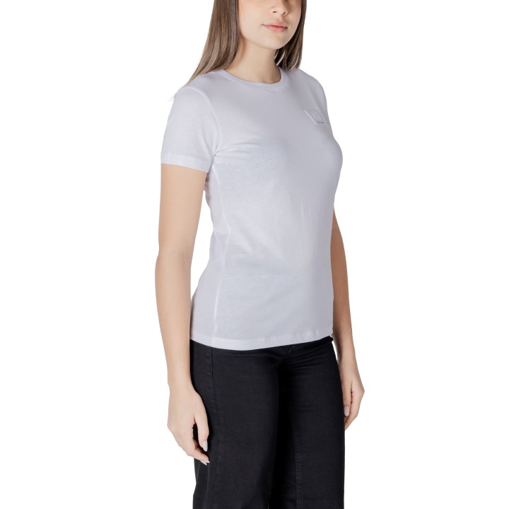 Armani Exchange camiseta blanca de mujer XW000831 AF10356 vista de tres cuartos