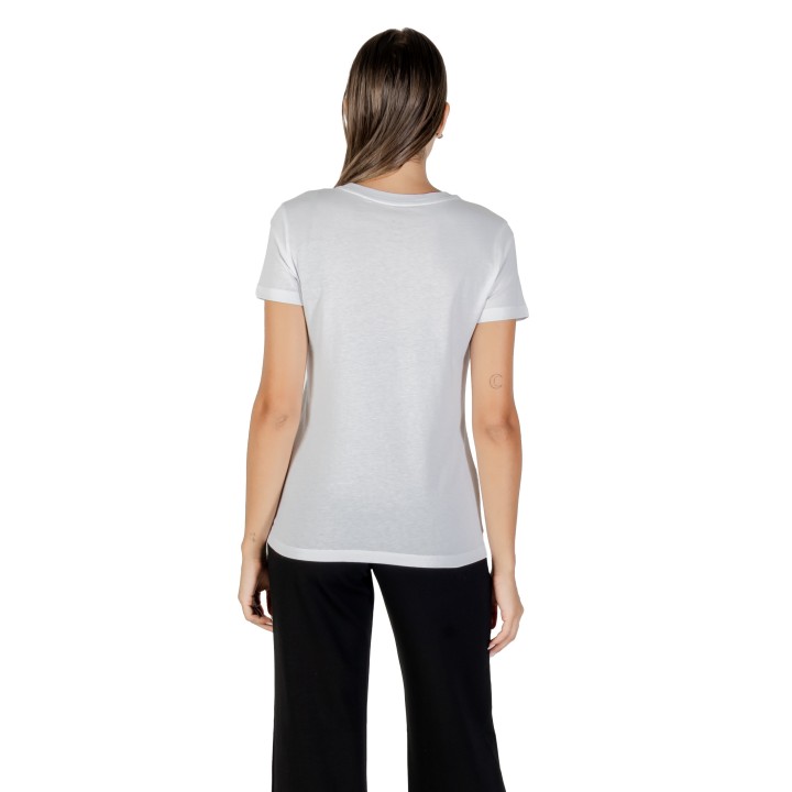 Armani Exchange camiseta blanca de mujer vista posterior