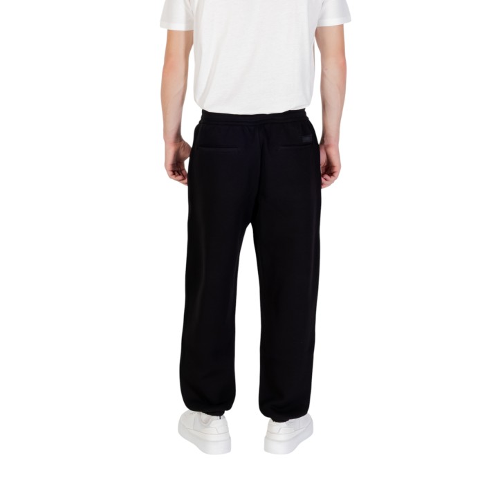 Armani Exchange pantalón de hombre negro XM001347 AF16222 vista posterior