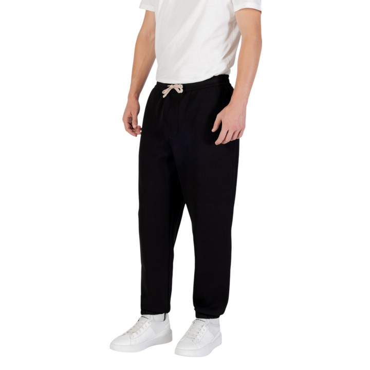 Armani Exchange pantalón de hombre negro XM001347 AF16222 vista tres cuartos