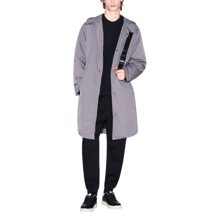 Sudadera de hombre Armani Exchange negra XM001371 AF13047 vista frontal