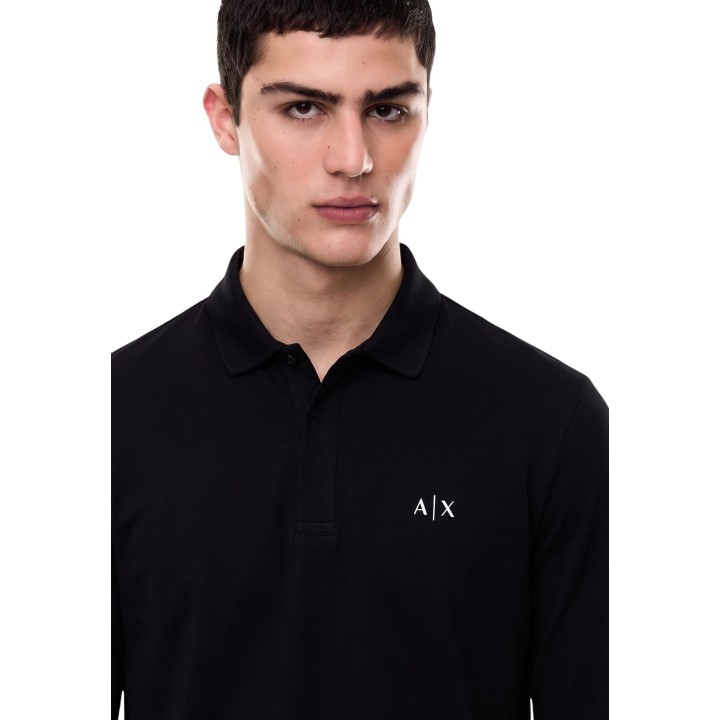 Armani Exchange polo de hombre negro de manga larga detalle frontal