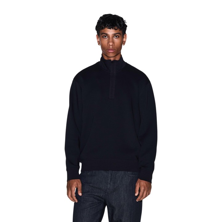 Armani Exchange sudadera negra de hombre vista frontal
