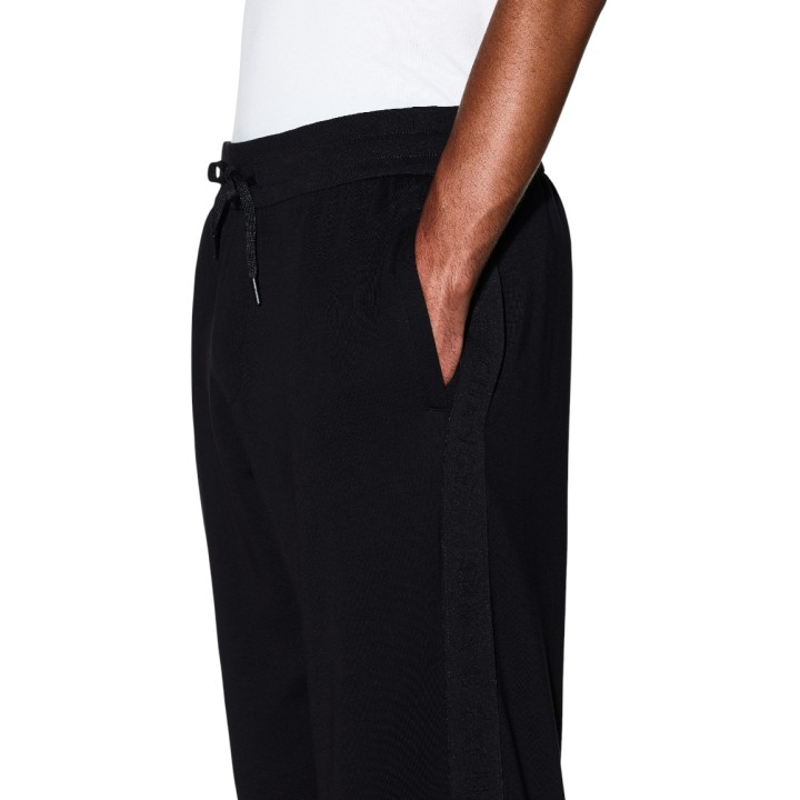 Armani Exchange pantalón deportivo negro de hombre XM001301 AF10818 detalle lateral