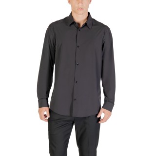 Armani Exchange camisa negra de hombre XM001567 AF19193 vista frontal