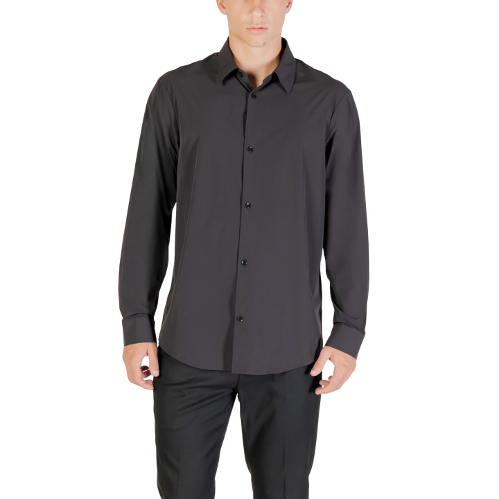 Armani Exchange camisa negra de hombre XM001567 AF19193 vista frontal