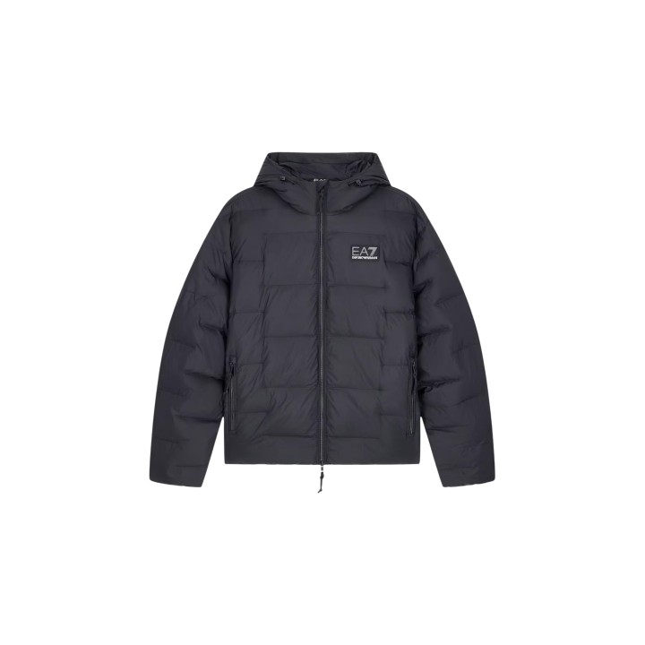 Armani Exchange chaqueta acolchada negra para hombre XM000348 AF12286 frontal sin modelo