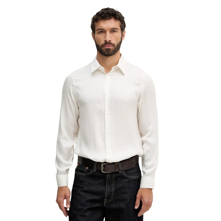 Armani Exchange camisa de hombre blanca con rayas marrones vista frontal
