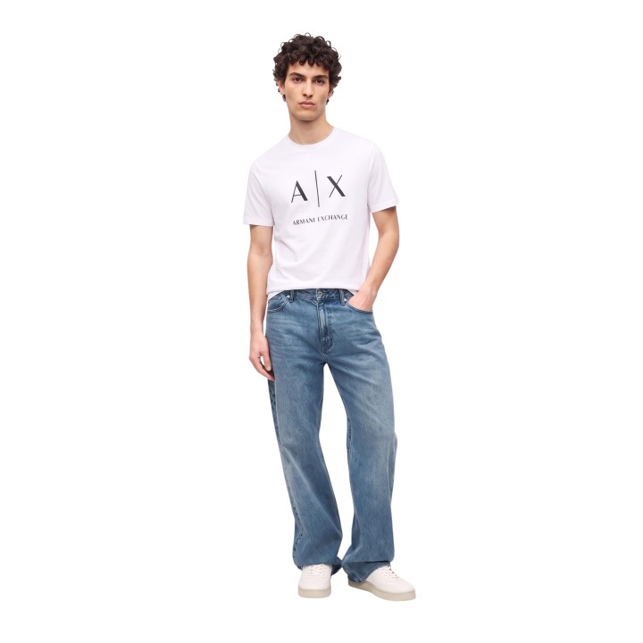 Camiseta blanca de hombre Armani Exchange XM002683 AF10356 vista tres cuartos