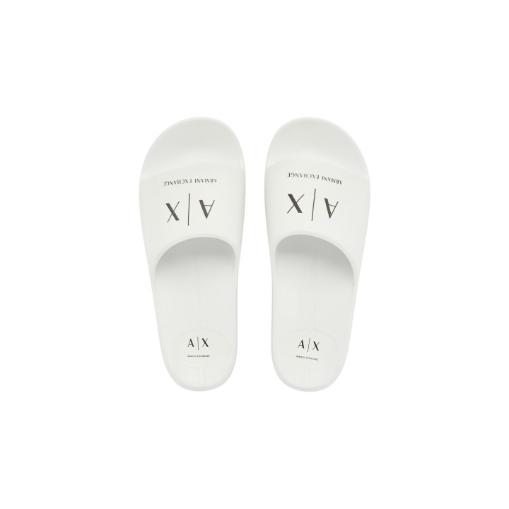 Chanclas de hombre Armani Exchange blancas con logo negro vista superior